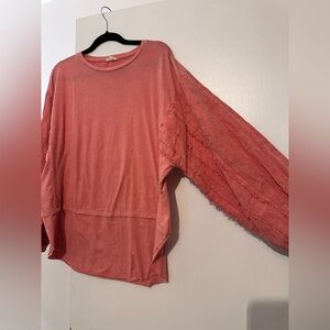 Easel Coral Top